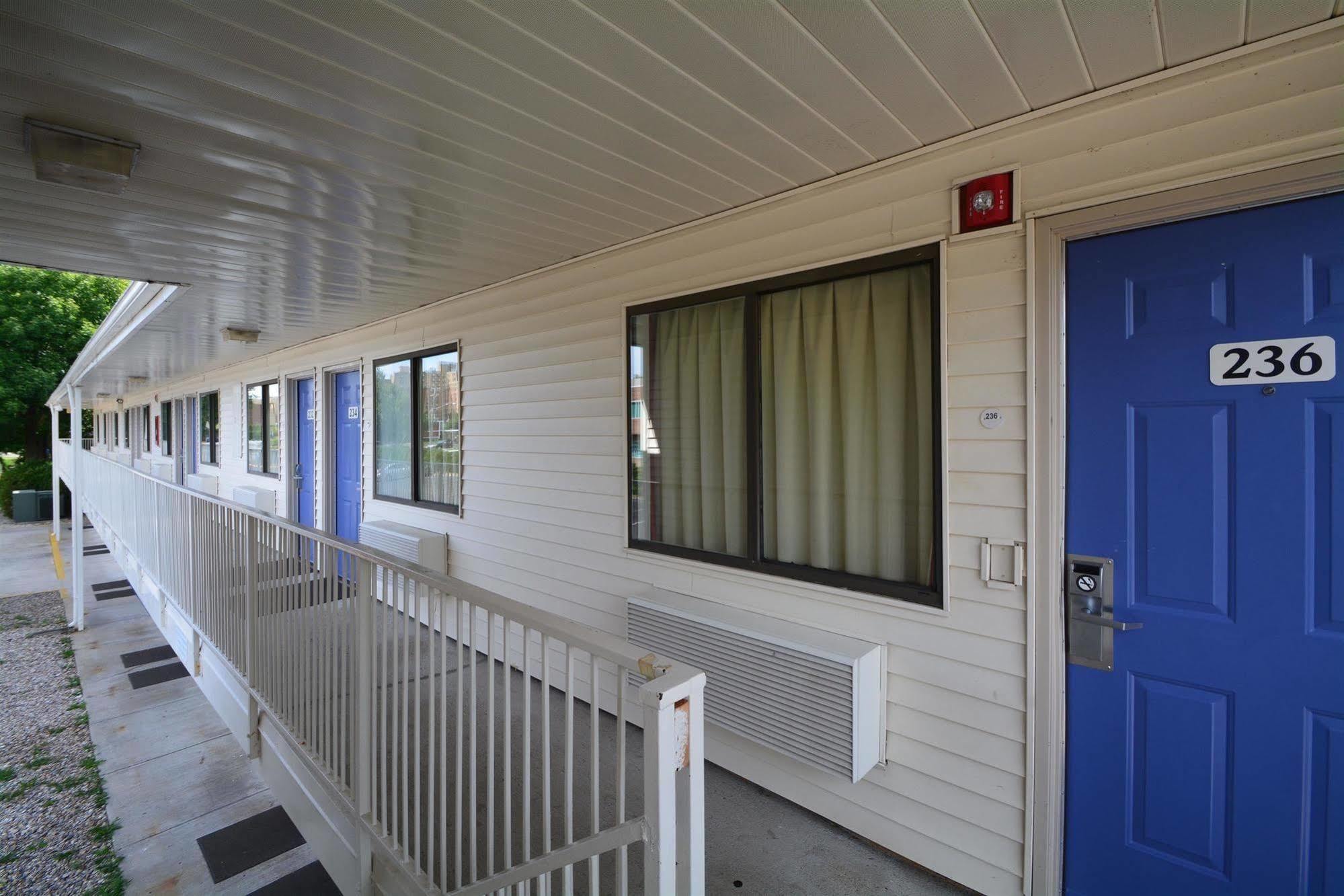 Motel 6-Wethersfield, Ct - Hartford Bagian luar foto
